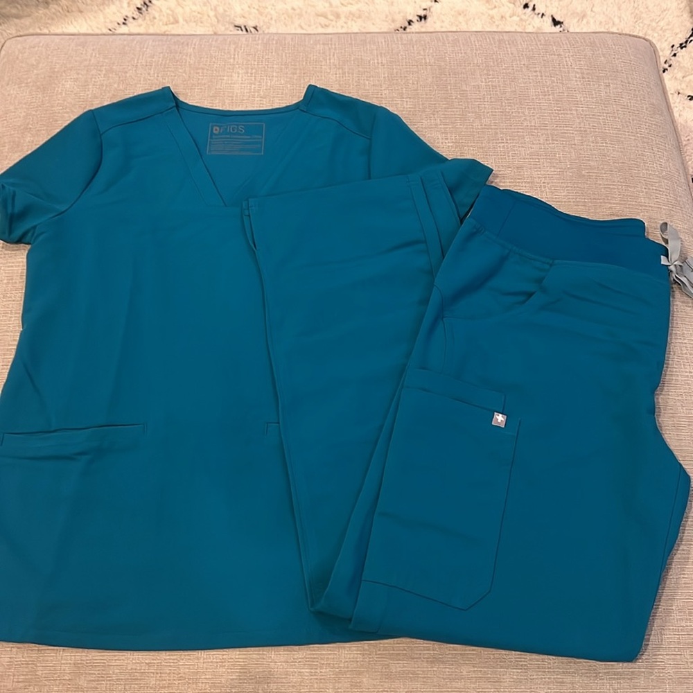 Figs Scrubs Set in Pacific Blue, PO #2133